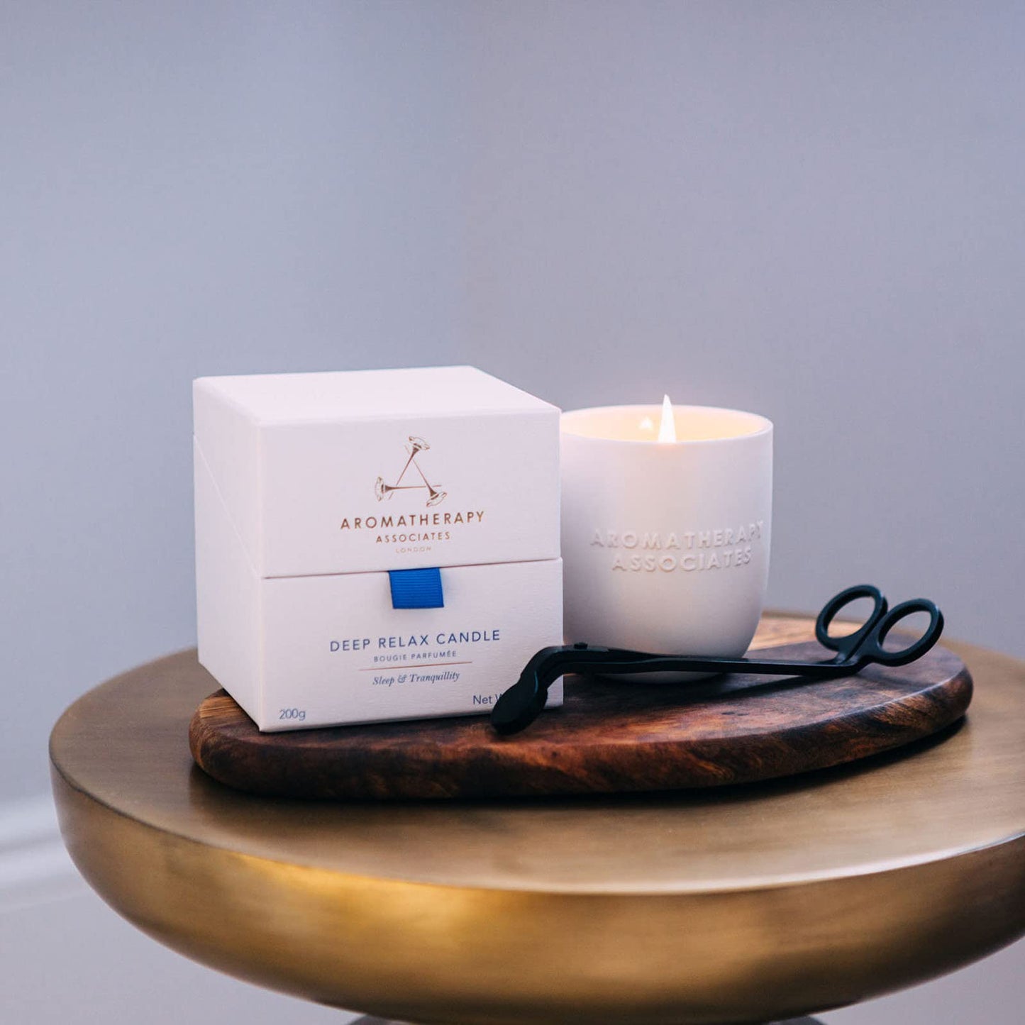 Aromatherapy Associates Deep Relax Candle โ 40-Hour, Hand-Poured Vegan Wax for Sleep & Tranquility