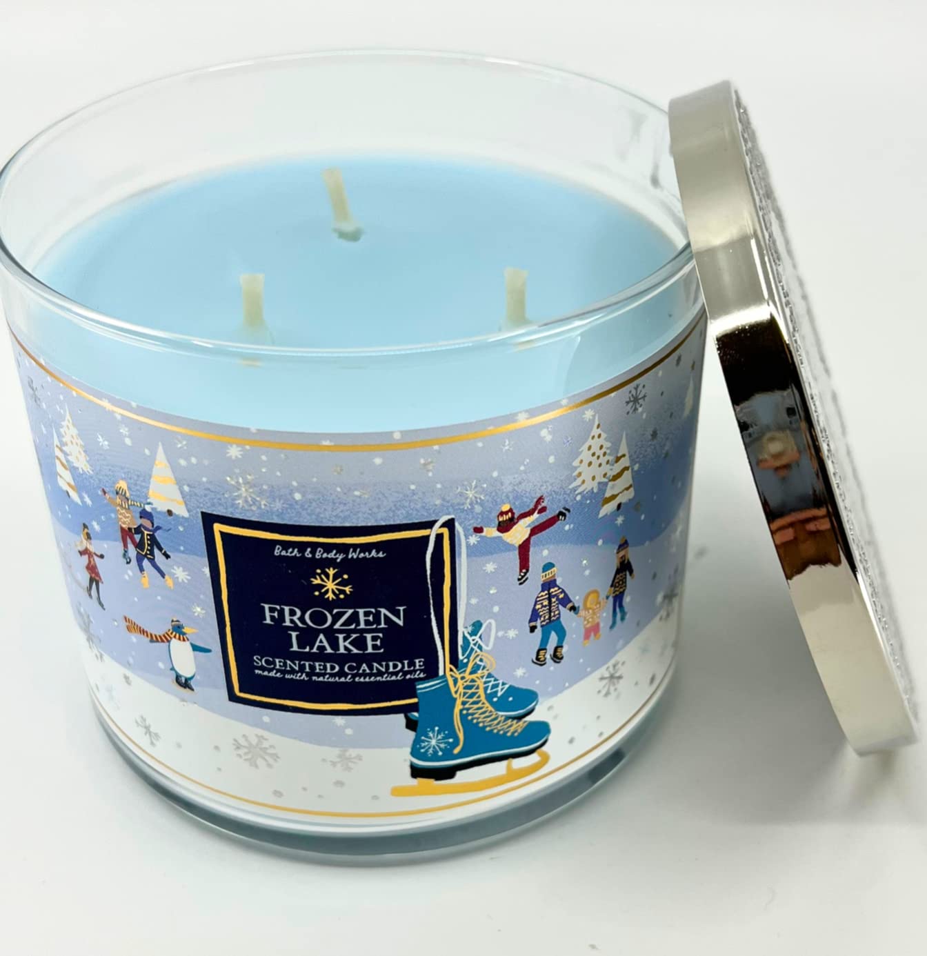 Bath & Body Works White Barn 3-Wick Candle with Essential Oils โ 14.5 oz โ Frozen Lake
