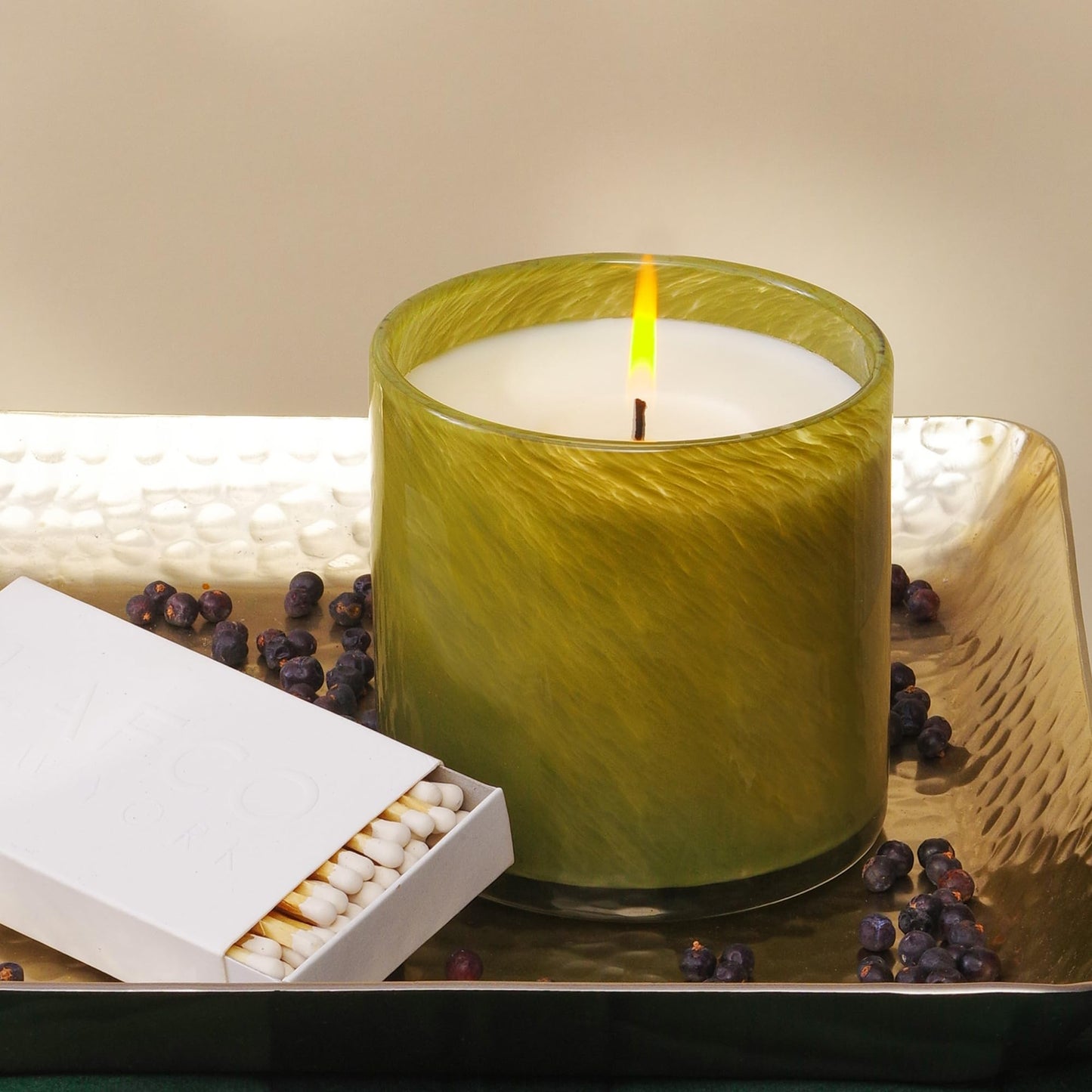 LAFCO New York Signature Candle: Sage & Walnut โ 15.5 oz, 90-Hour Burn