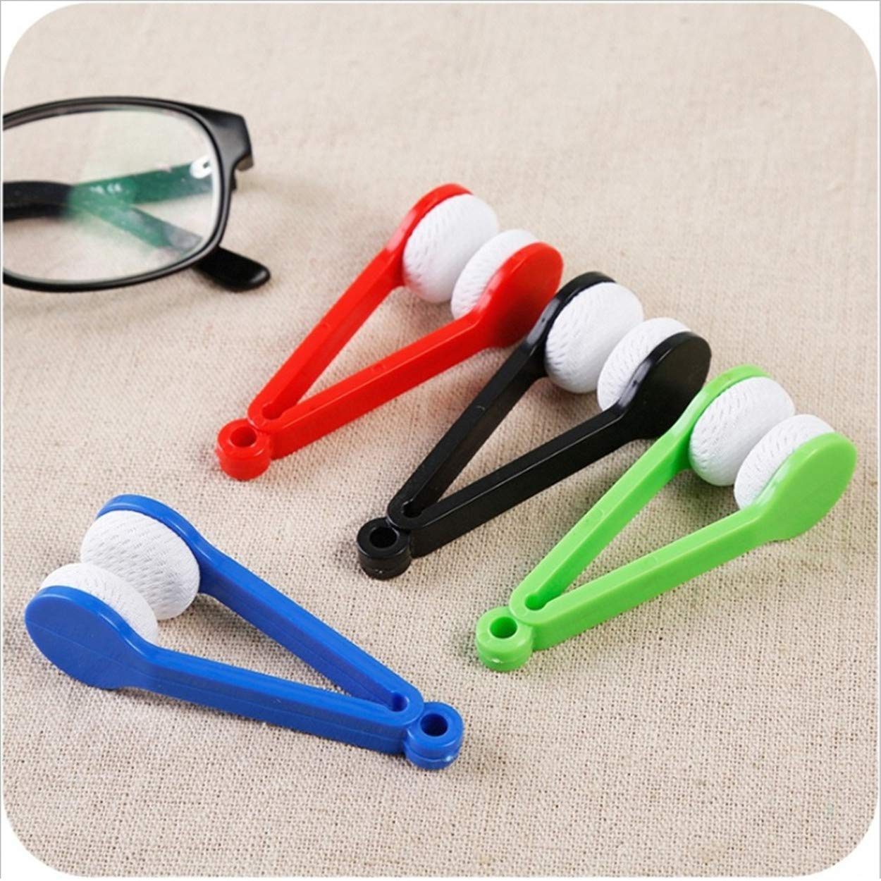 LERORO 12 Pcs Mini Microfiber Glasses Cleaner Clips β Eyewear Cleaning Tool (Random Color)