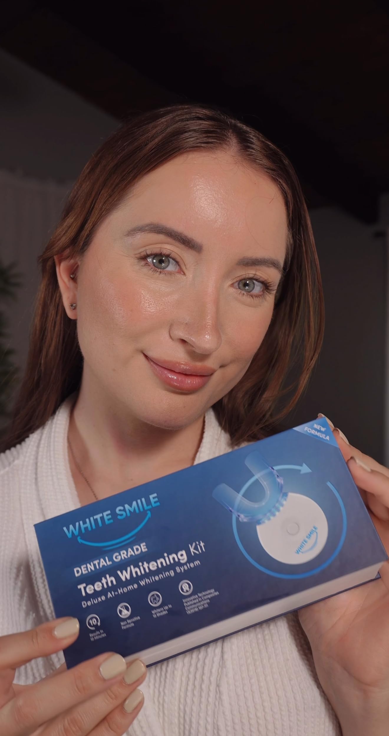 WHITE SMILE Teeth Whitening Kit โ LED Light System, 35% Carbamide Peroxide, 3 Gel Syringes