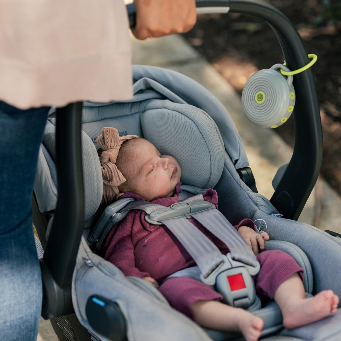Yogasleep Hushh Portable White Noise Machine for Baby β 3 Soothing Sounds, Compact & USB-Rechargeable