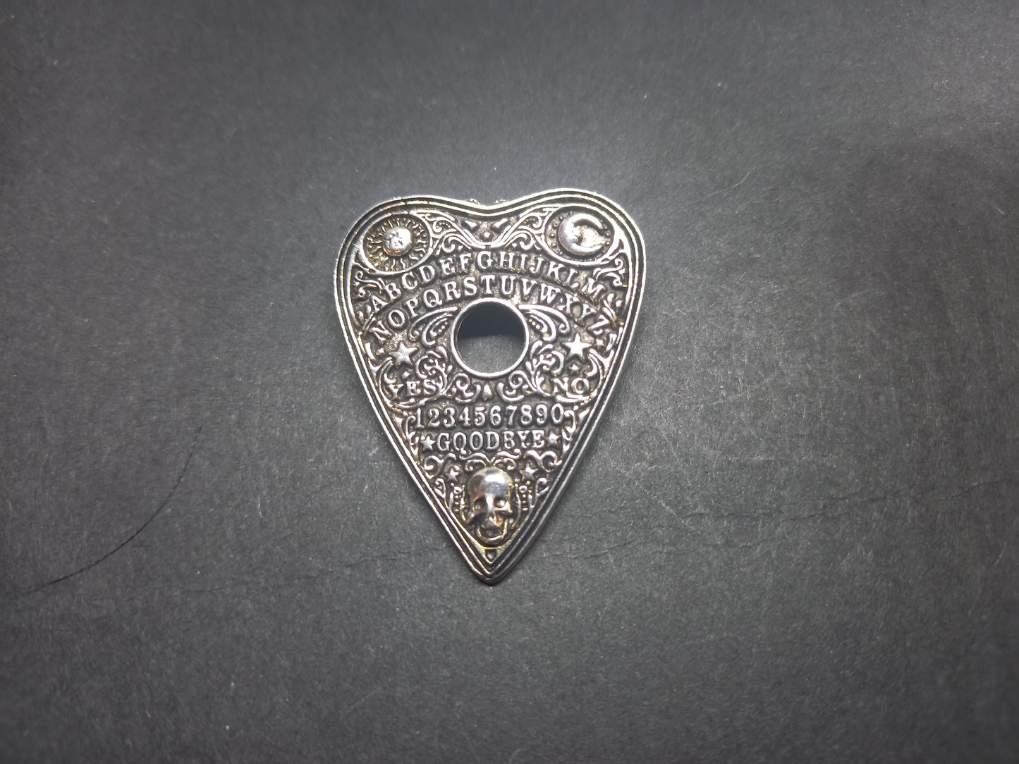 Goth Gothic Witchy Occultist Satanic Pagan "Ouija Planchette " detail metal pin badge/brooch