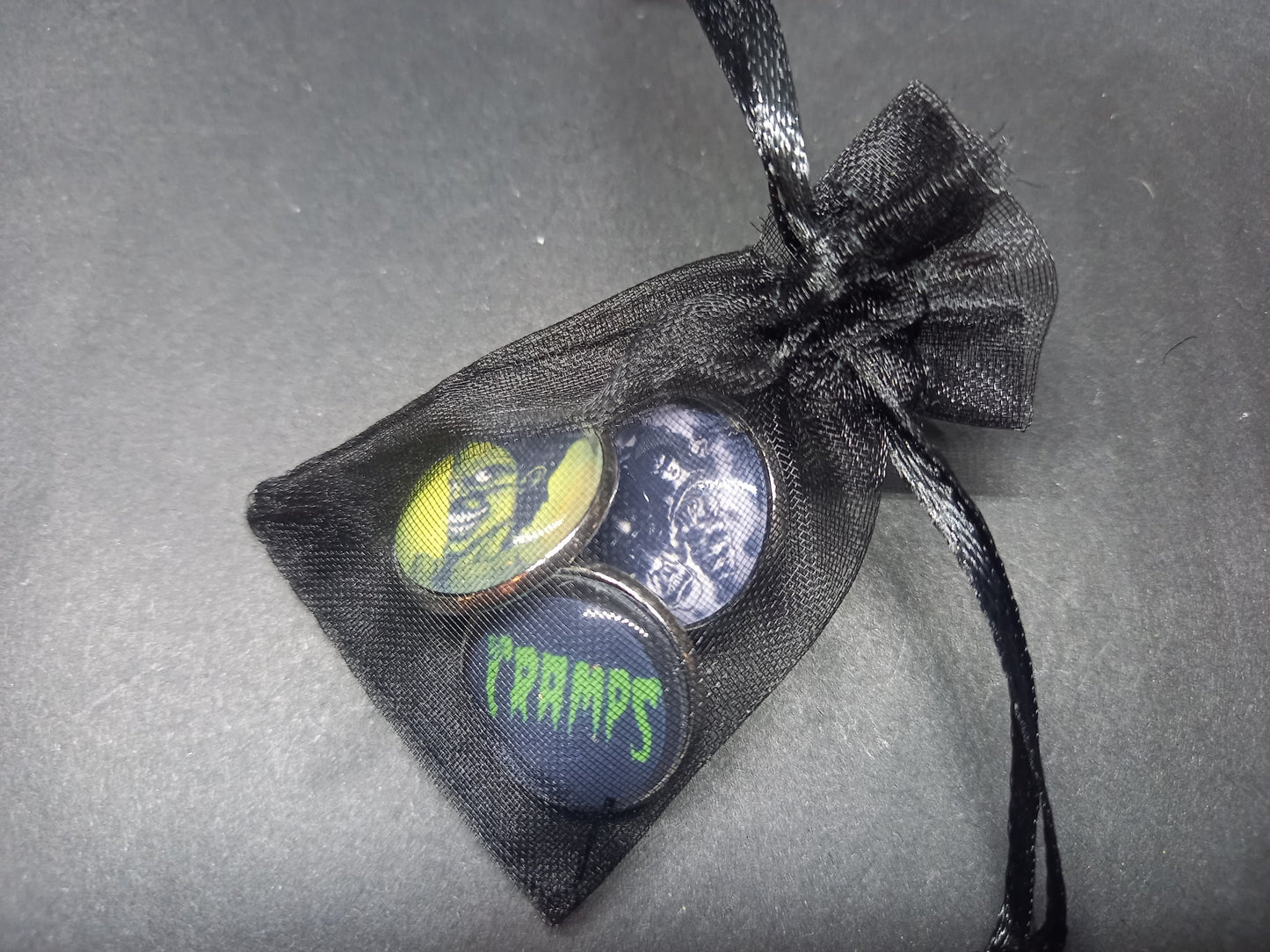 goth punk psychobilly Alternative New Wave 1980's"The Cramps" inspired Set Of Three Pin Badge's