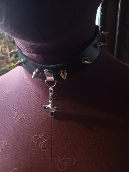 Goth Gothic Witchy fashion Occult satanic Pagan Wicca Black Faux Leather 10 spiked Collar with inverted crucifix