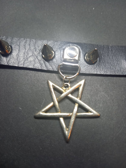 Goth Gothic Witchy fashion Occult satanic Pagan Wicca Black Faux Leather 10 spiked Collar with inverted Pentagram