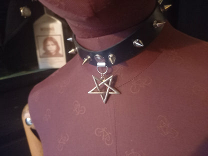 Goth Gothic Witchy fashion Occult satanic Pagan Wicca Black Faux Leather 10 spiked Collar with inverted Pentagram