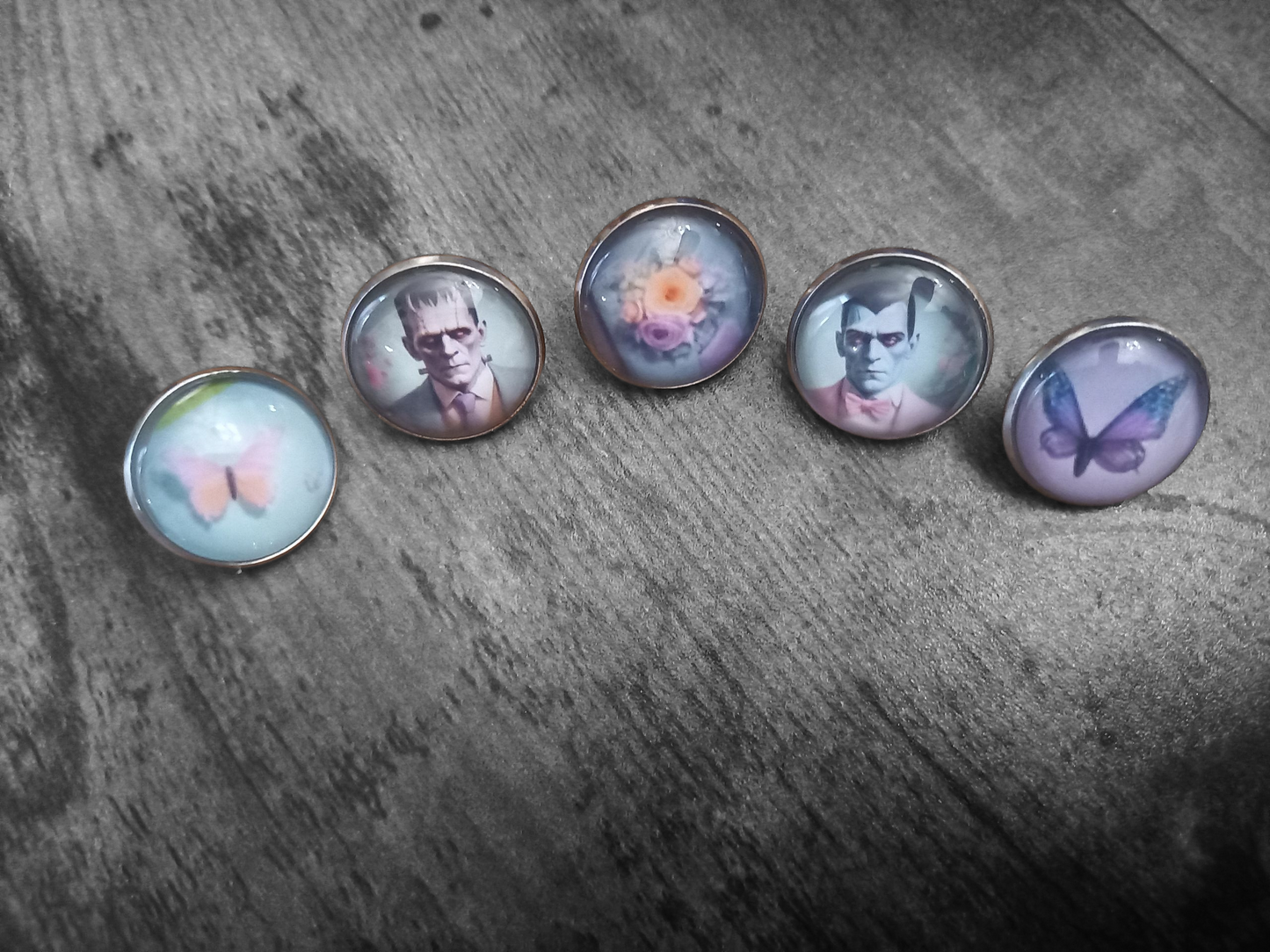 Goth Gothic alternative Psychobilly Tiki inspired "Frank & Drac" 5 badge set