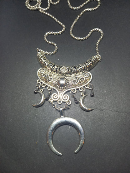 Goth Gothic Witchy Witch Witchcraft Occult satanic Pagan Wicca Boohoo style with 3 moons