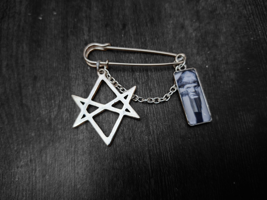 Goth Gothic Witchy Witch satanic occult Aleister Crowley Thelema "Unicursal hexagram" kilt pin brooch