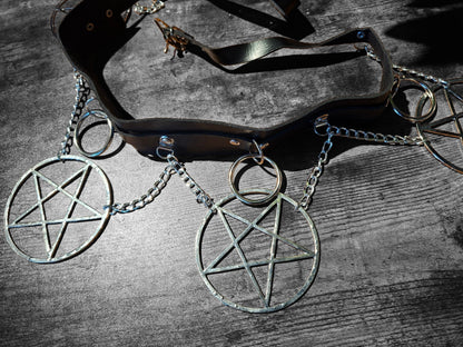 O ring and chain belt with 4 LARGE inverted pentagram :gothic killstar witchy style