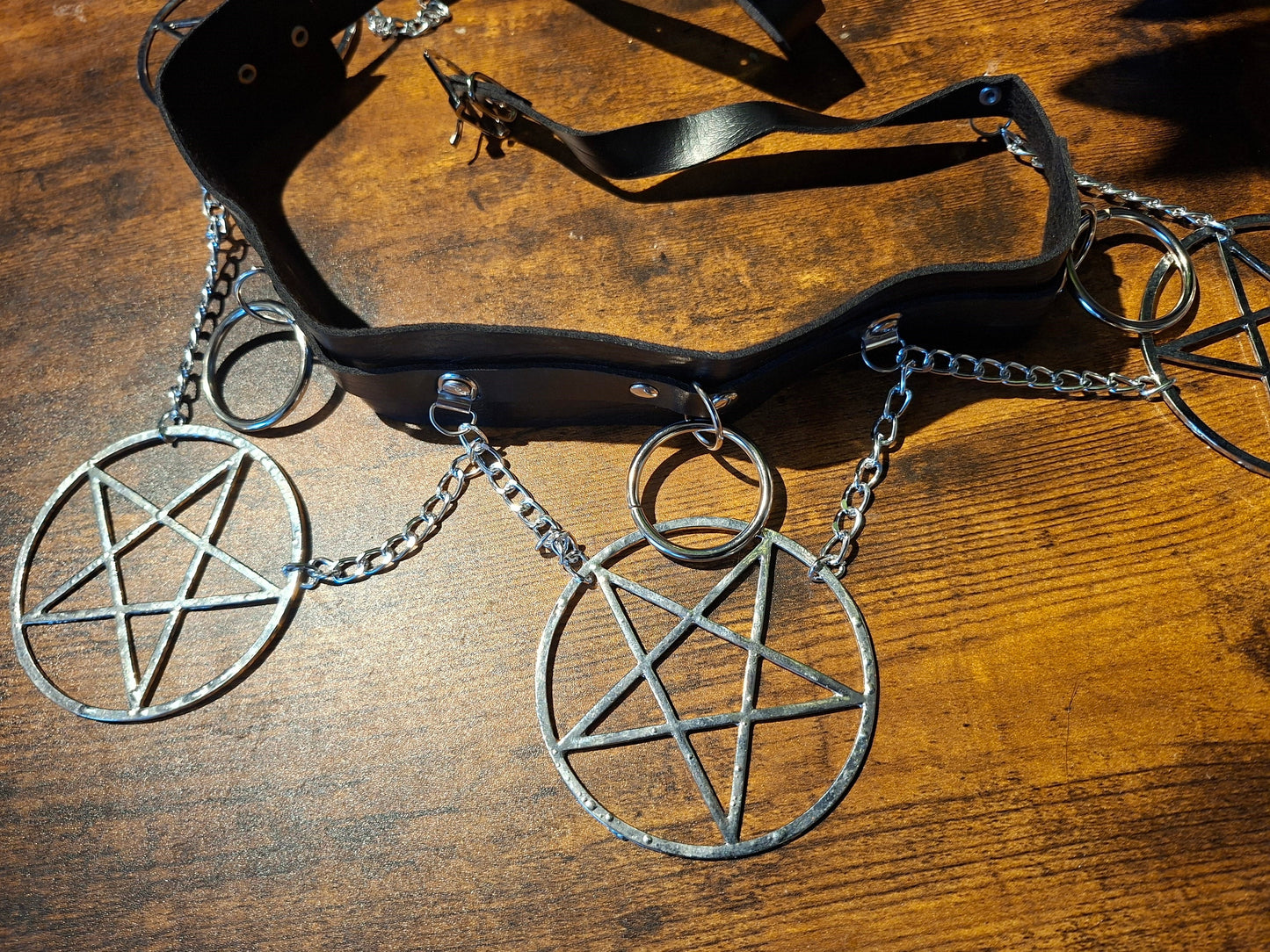 O ring and chain belt with 4 LARGE inverted pentagram :gothic killstar witchy style