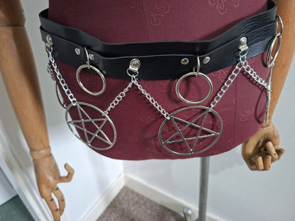O ring and chain belt with 4 LARGE inverted pentagram :gothic killstar witchy style