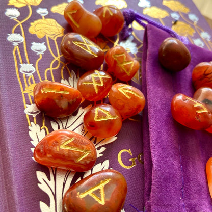 Carnelian Nordic Runes