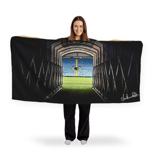 Lee Buccilli - Tunnel - Beach Towel - 150cm x 75cm