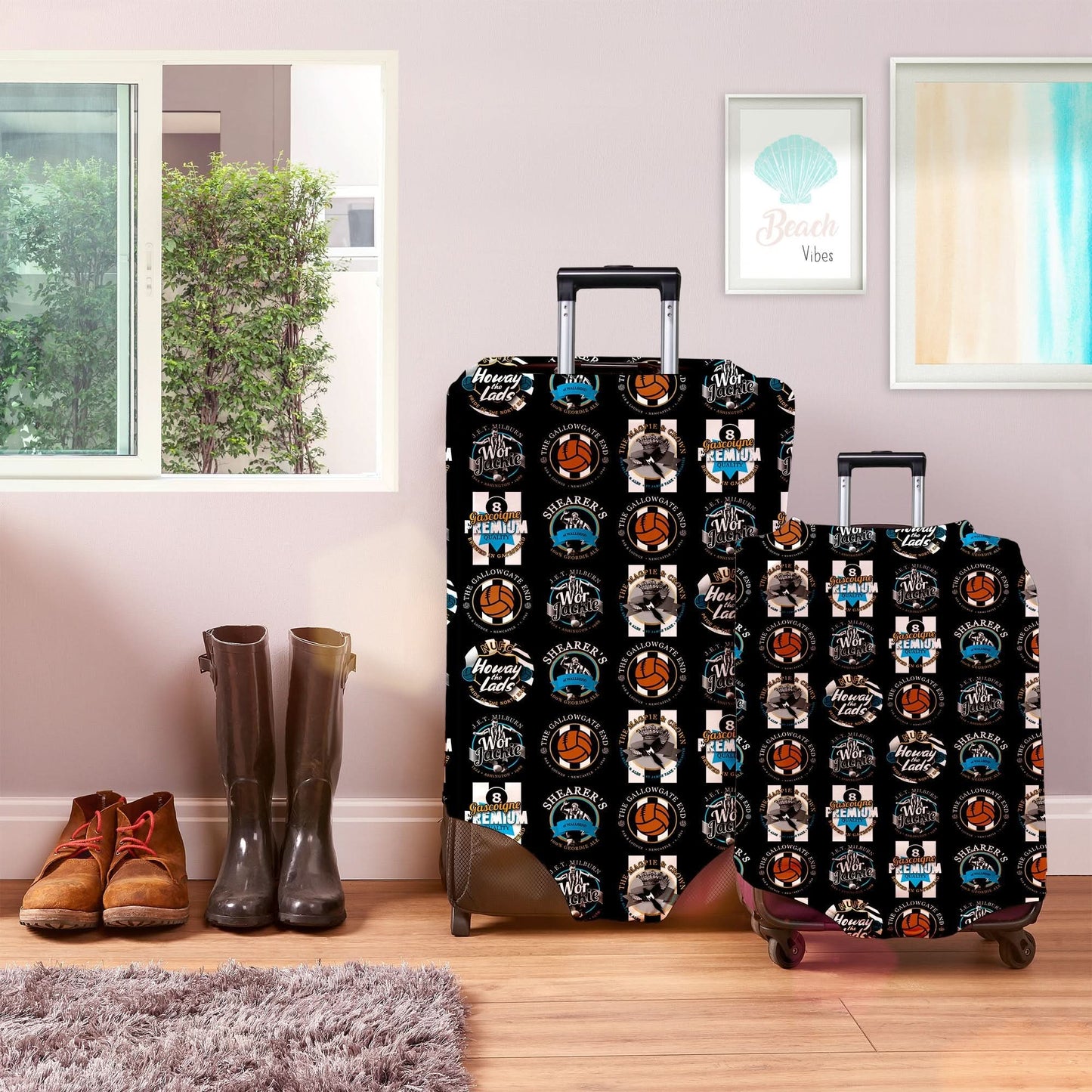 Newcastle UTD - Football Legends - Luggage Cover - 3 Sizes