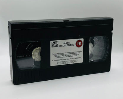 Aliens (Widescreen Version) (18)