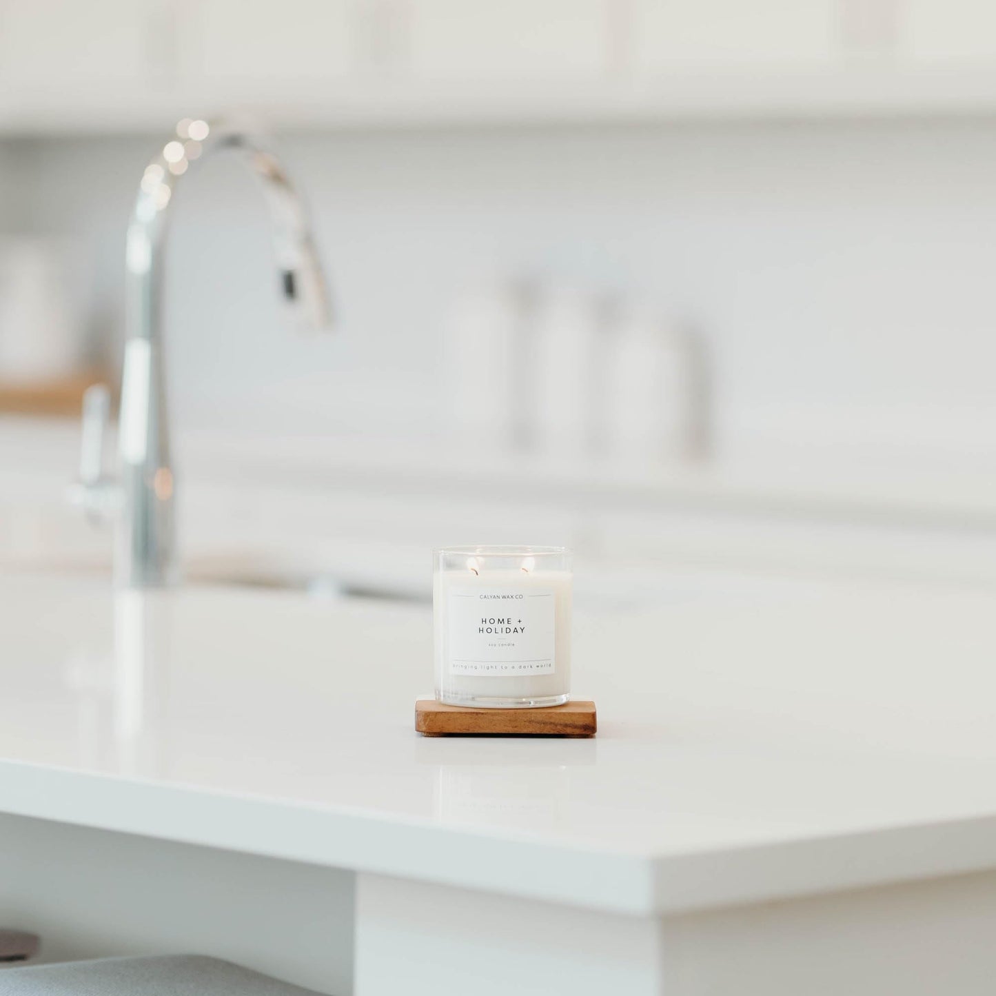 Calyan Wax Co. Home & Holiday 2 Wick Candle – 37h Burn, 8.8oz Jar