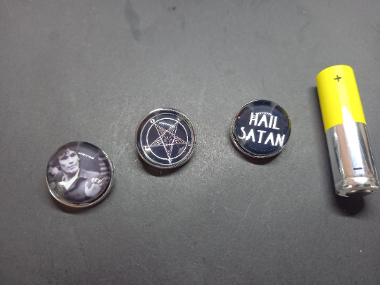 Goth Gothic Witchy American serial killer Richard Ramirez inspired "Night Stalker" Pin Badge set's