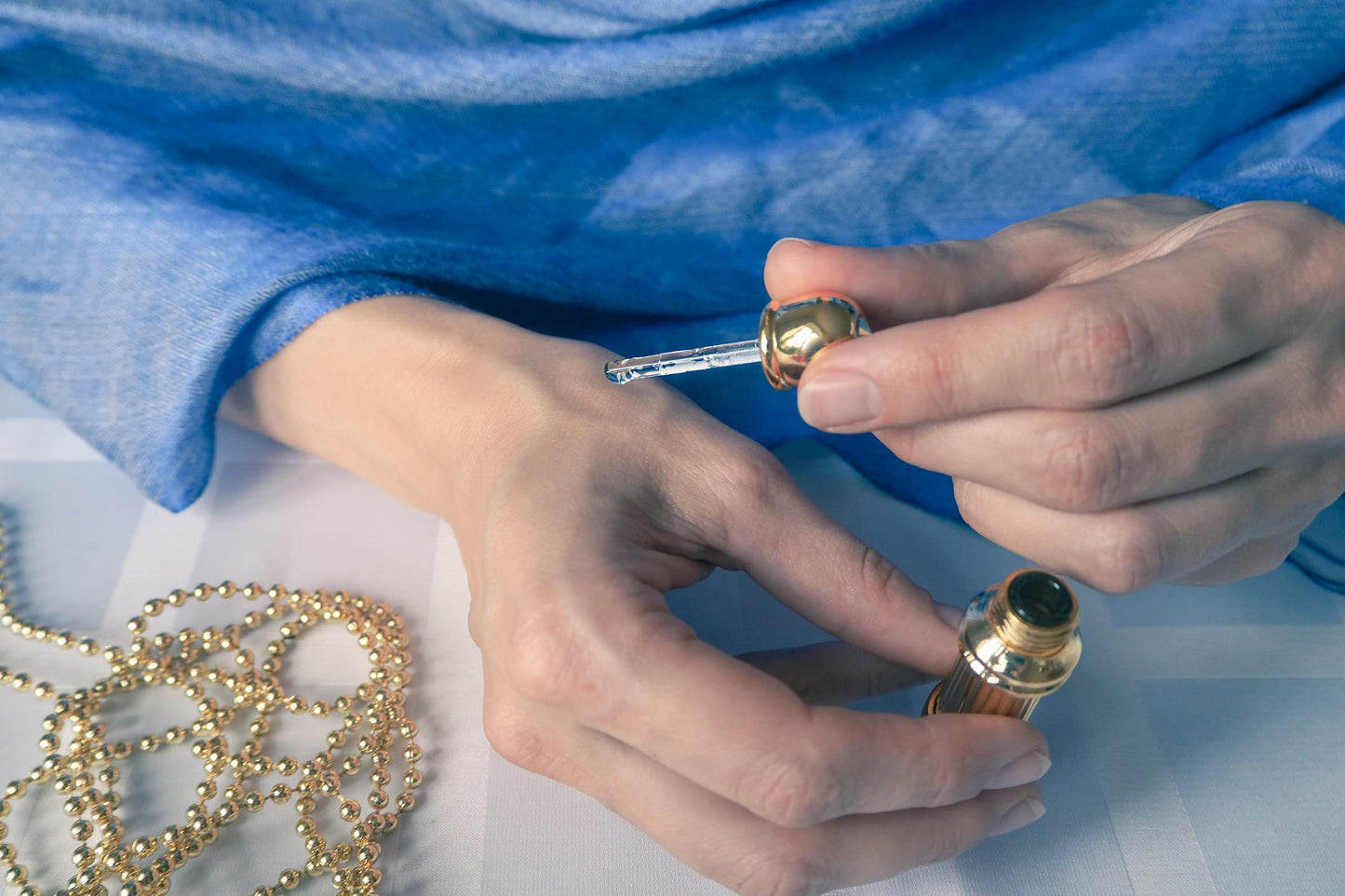 Spanish Sandalwood 12mL – Handcrafted Attar-Style Perfume Oil for Women & Men, Alcohol-Free, Aromatherapy Grade, Long-Lasting Sandalo