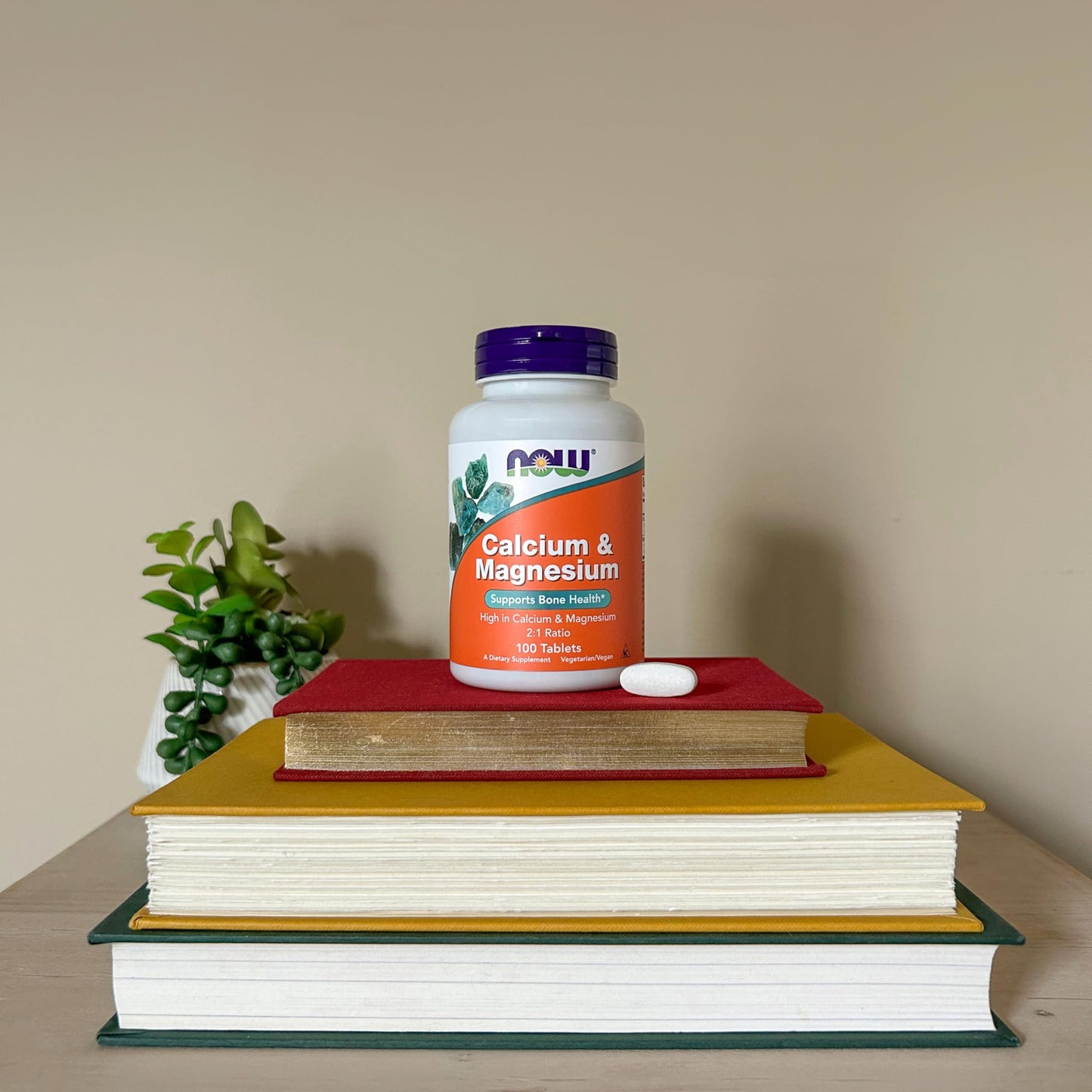NOW Foods Calcium & Magnesium 2:1 Ratio - High Potency, Supports Bone Health*, 100 Tablets