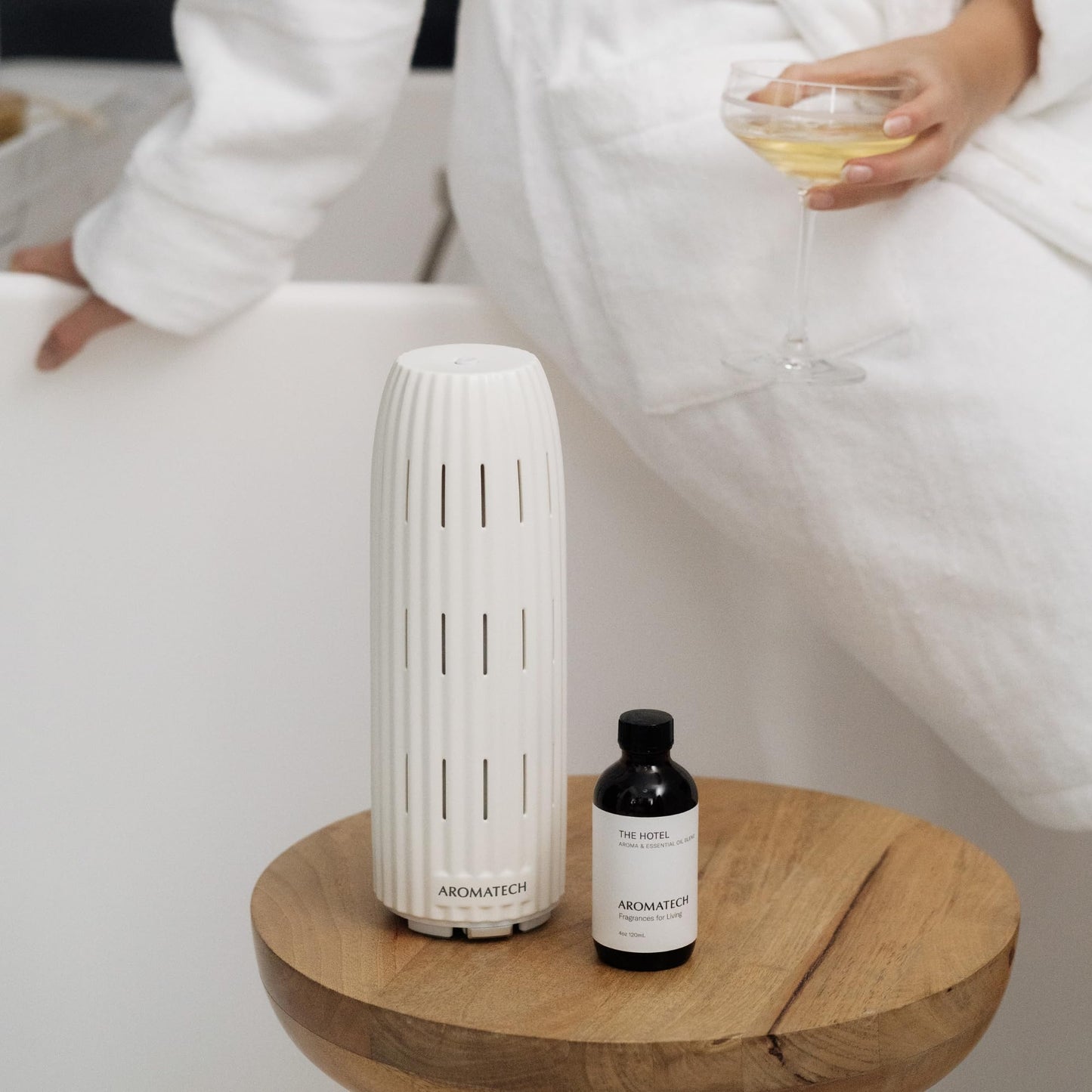AromaTech The Hotel Essential Oil Blend – Luxury Hotel Inspired Aromatherapy (16 oz / 500 mL)